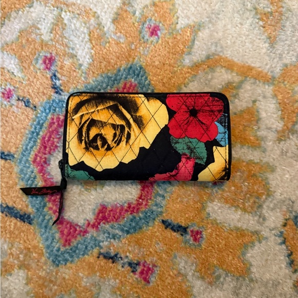 Vera Bradley Floral Quilted Women's Wallet - Picture 2 of 3